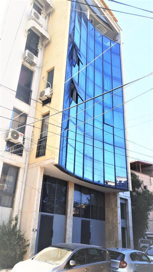 Central Luxury Apartment Тирана Екстер'єр фото